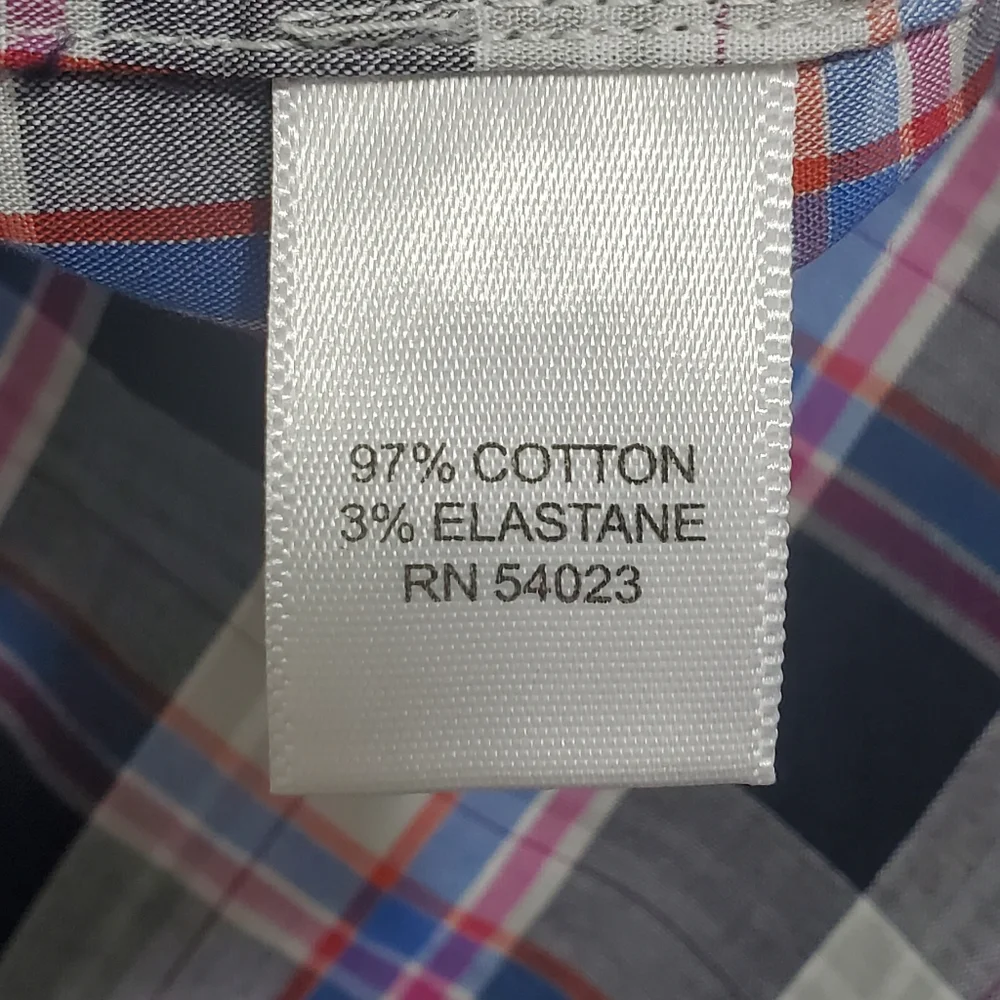 Banana‎ Republic Men's Checkered Slim Fit Shirt. Size: XL.